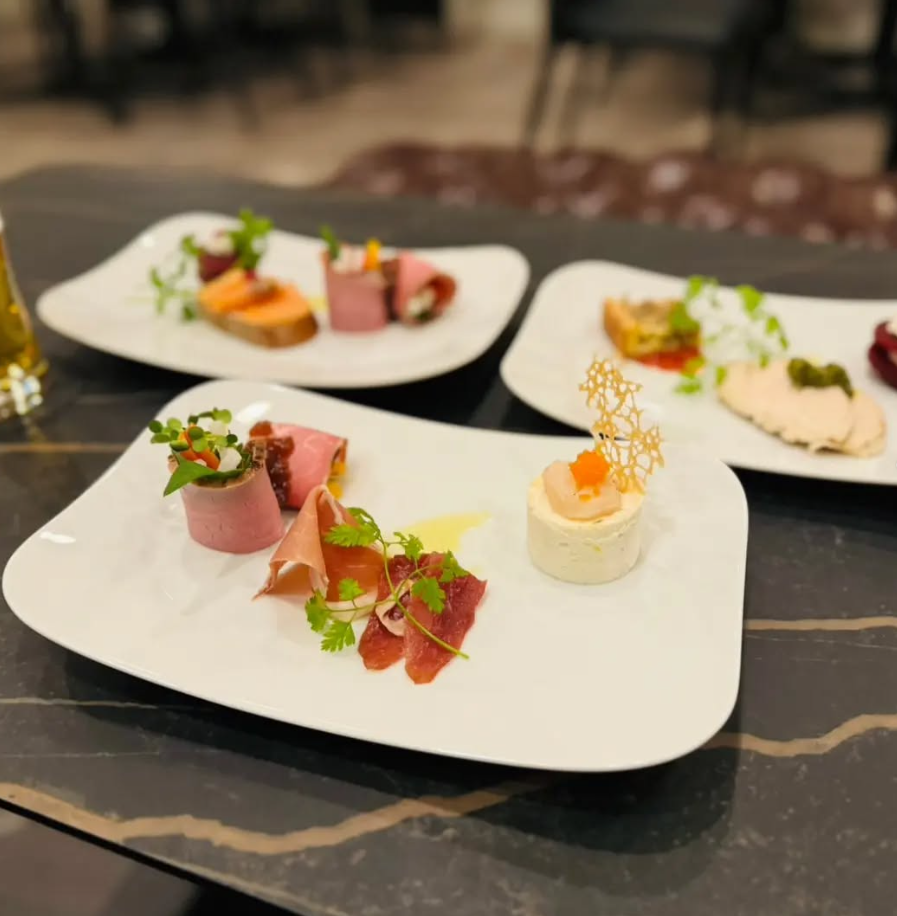 Images Dining＆Bar F