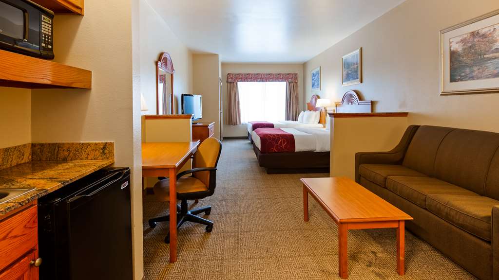 SS bed suites w sofabed