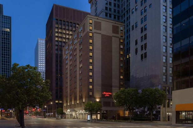 Images Hampton Inn Cleveland-Downtown