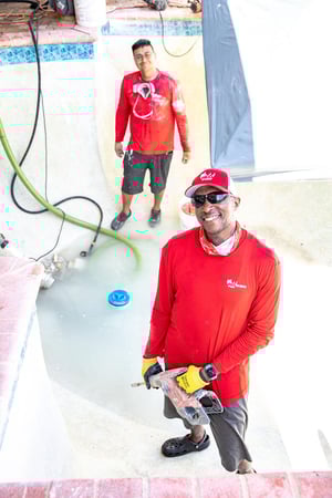 Images RED RHINO - The Pool Leak Experts