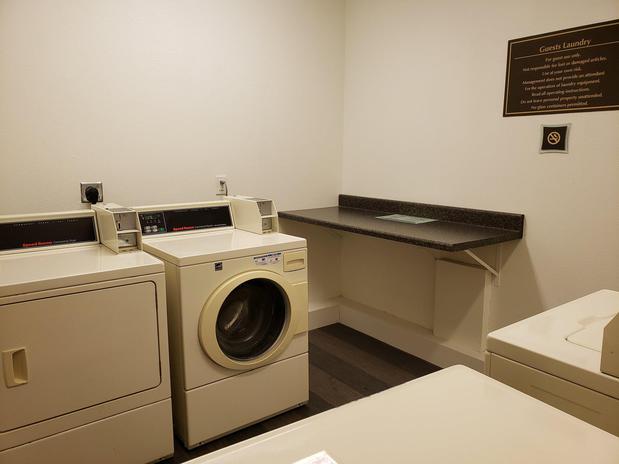 Images Holiday Inn & Suites McKinney - N Allen by IHG