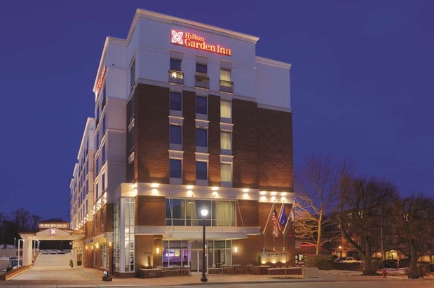 Images Hilton Garden Inn Falls Church