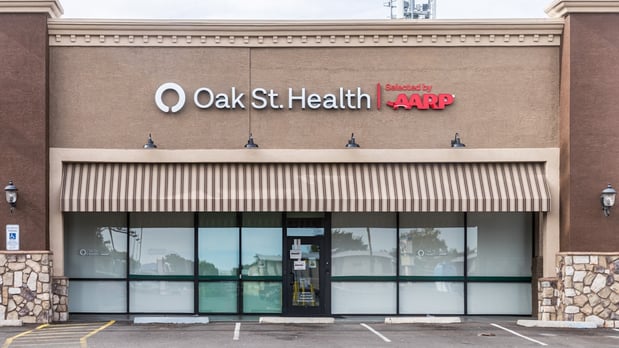 Images Oak Street Health Glenfair Primary Care Clinic