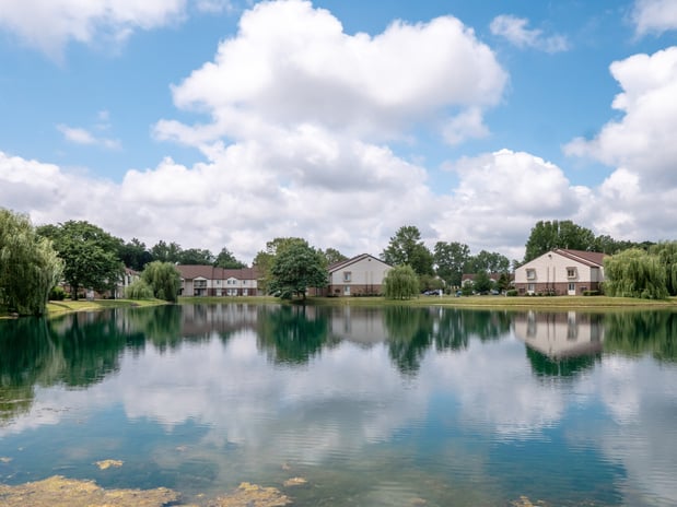 Images Northlake Village Apartments