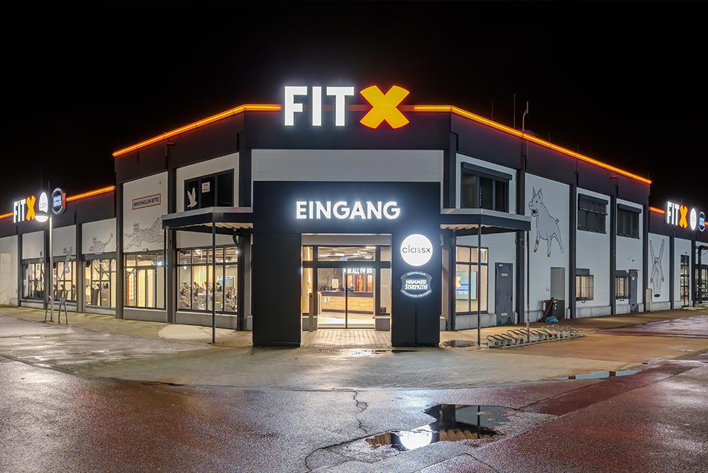 Bild 1 FitX Fitnessstudio in Düren