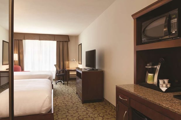 Images Hilton Garden Inn Boston Logan Airport