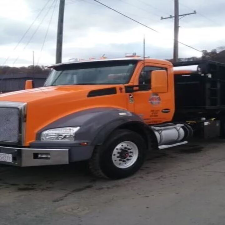 Images Thompson Metal Services  Inc.