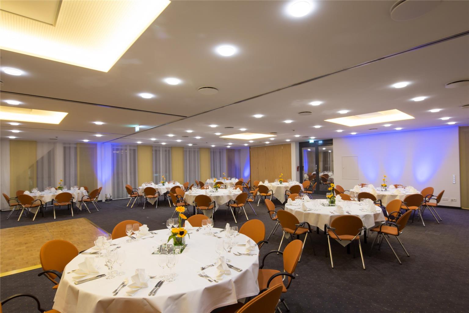 Best Western Plus Hotel Am Schlossberg, Europastrasse 13 in Nuertingen