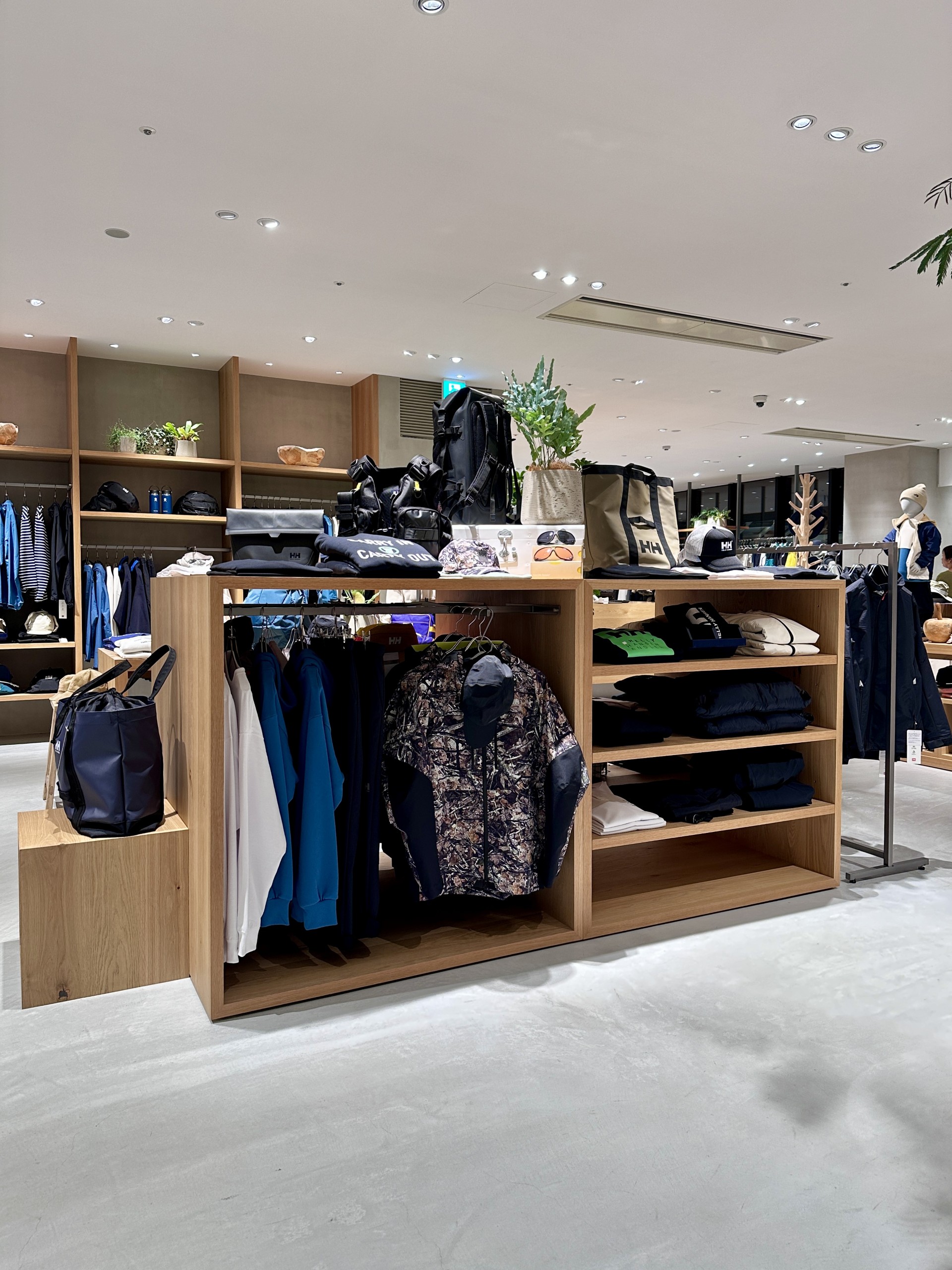 Images THE NORTH FACE+ (ザ・ノース・フェイス プラス) アミュプラザ長崎