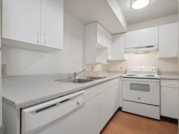 Images LeClaire Apartments