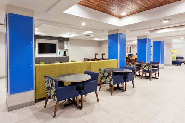 Images Holiday Inn Express & Suites Dothan North by IHG