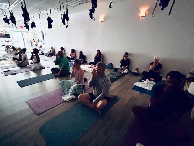 Images SOHAM YOGA