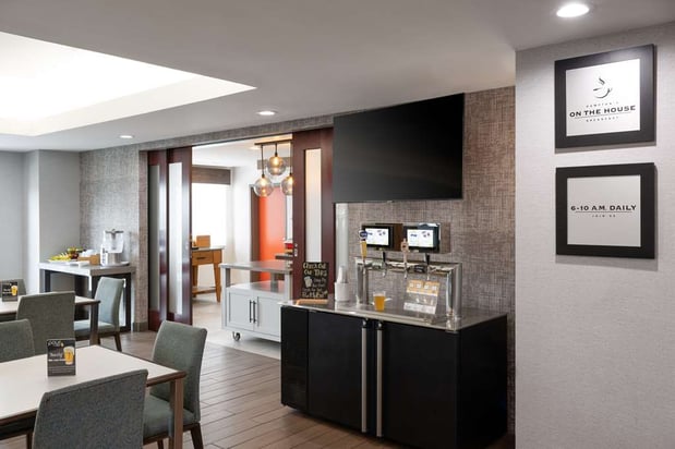 Images Hampton Inn Seekonk