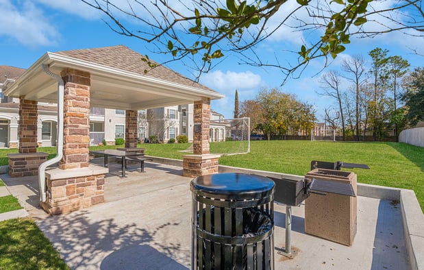 Images Lakeside Pointe Apartments & Townhomes