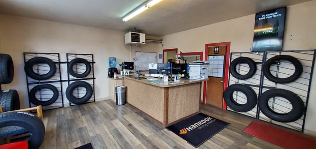 Images Gills Point S Tire & Auto Service