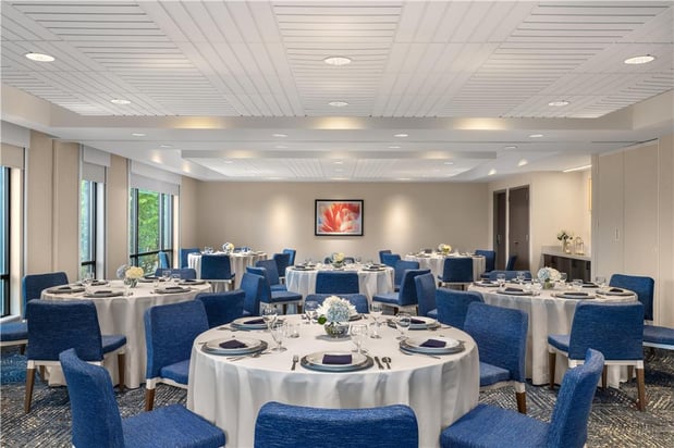 Images Hilton Garden Inn Burlington Downtown