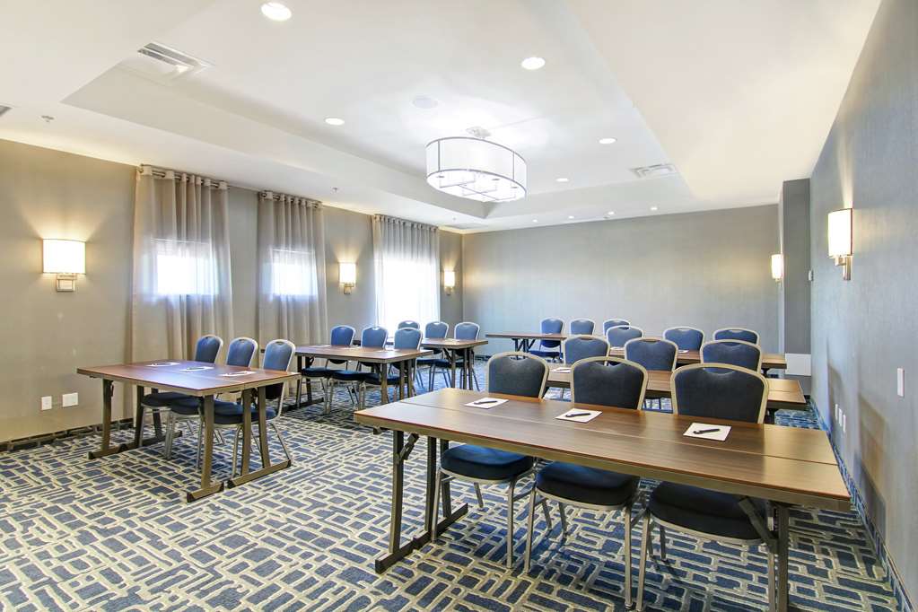Homewood Suites by Hilton Ottawa Kanata in Kanata: Meeting Room