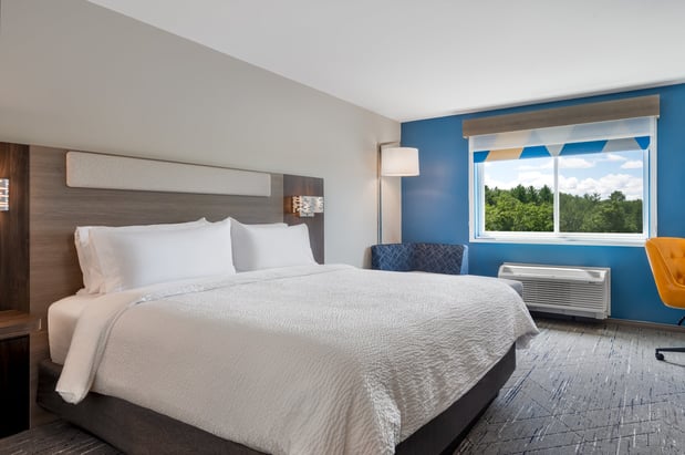 Images Holiday Inn Express & Suites Pittsfield-Lenox-Berkshires by IHG