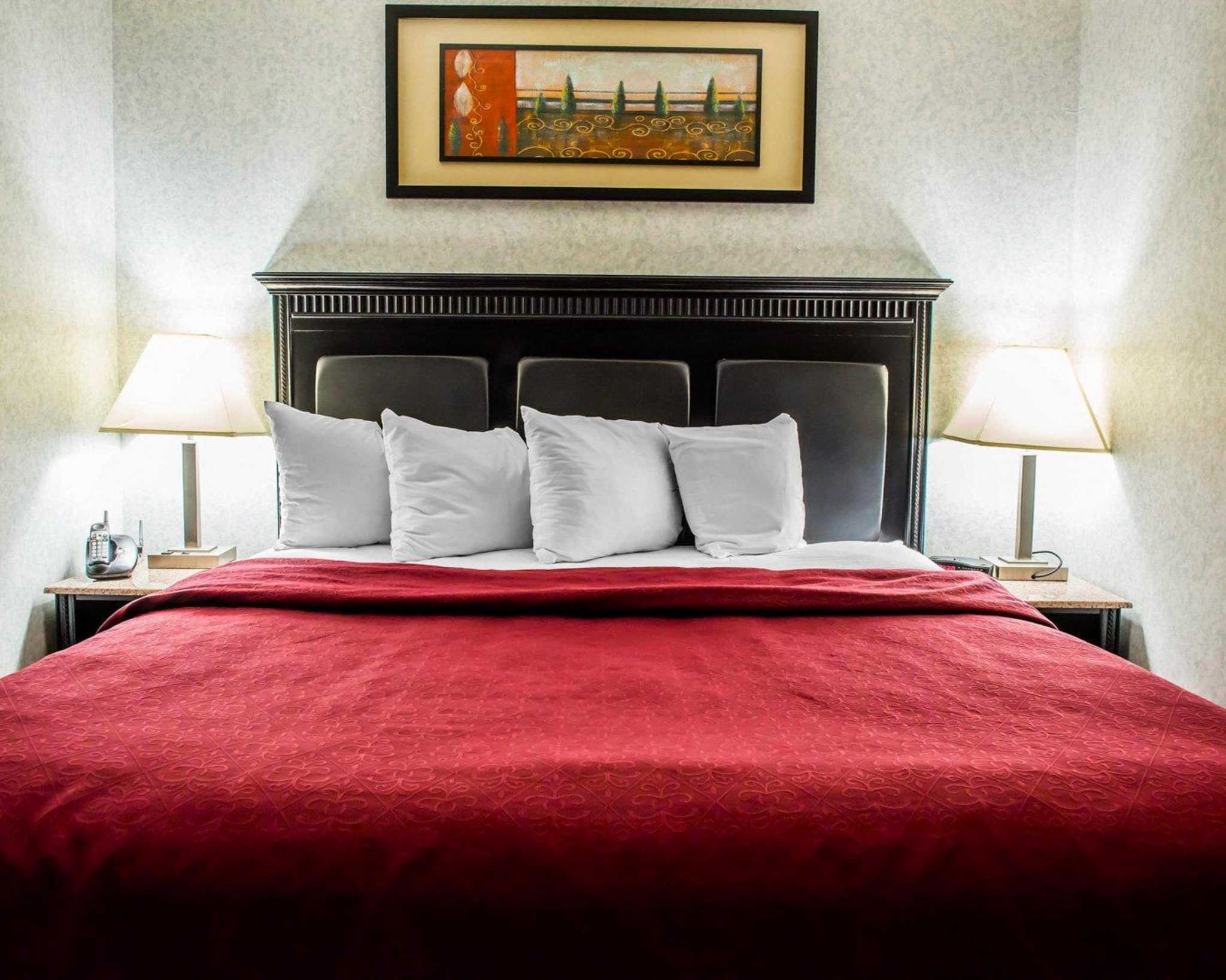 Hotel in PA Gibsonia 15044 Quality Inn & Suites North 5137 William Flynn Highway (724)444-8700