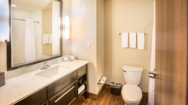 Images Holiday Inn Express Wichita South by IHG