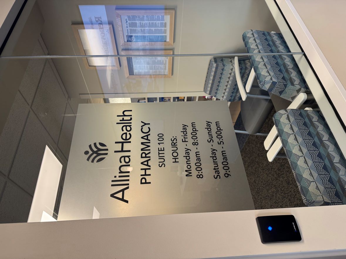 Allina Health Coon Rapids Pharmacy Image