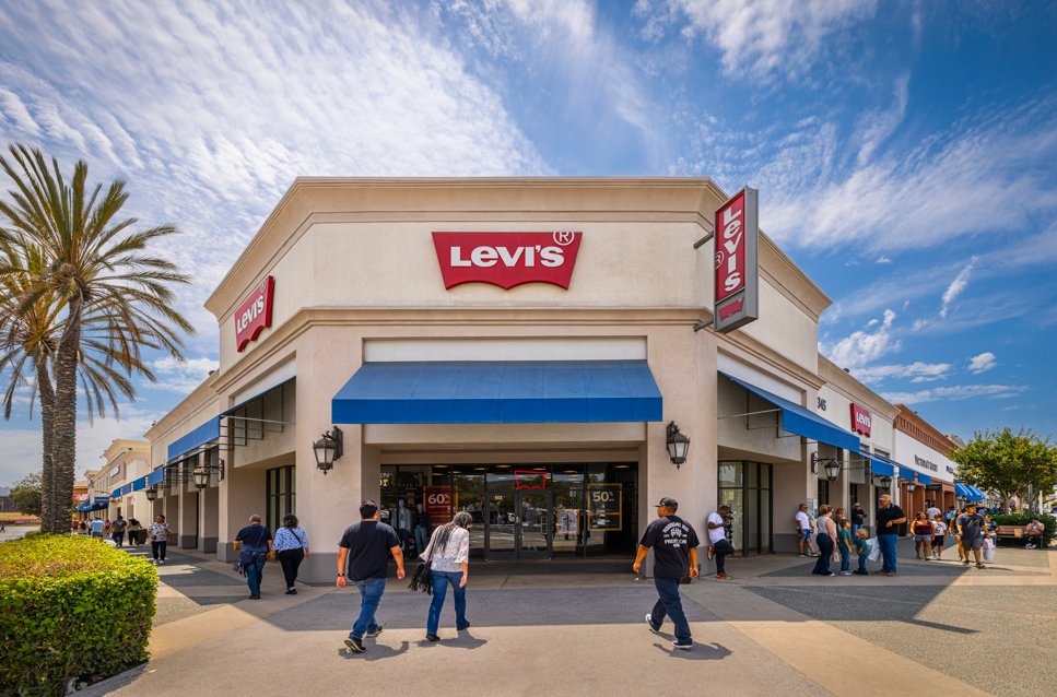 Las Americas Premium Outlets