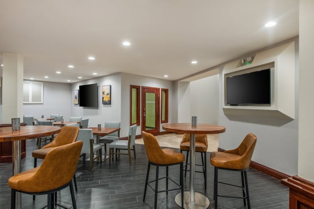Images Crowne Plaza San Diego - Mission Valley by IHG