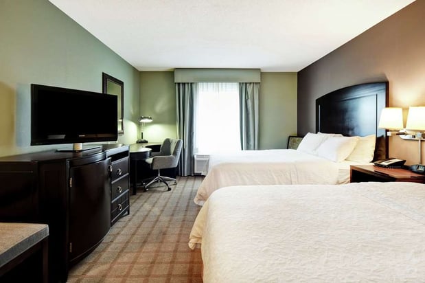 Images Hampton Inn & Suites Detroit-Canton