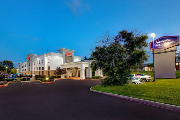 Images Hampton Inn & Suites Nacogdoches