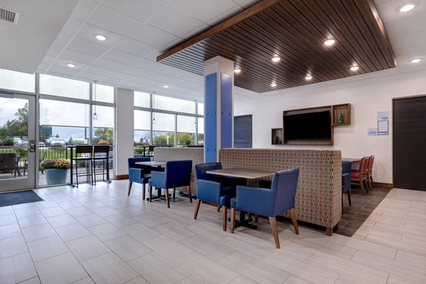 Images Holiday Inn Express & Suites Grand Rapids South - Wyoming by IHG