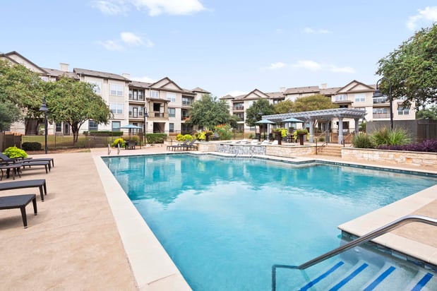 Images Camden Cedar Hills Apartments
