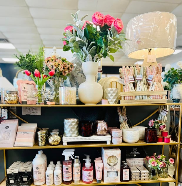 Images Miss Daisy's Home & Decor Co.