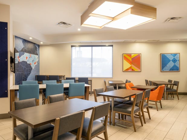 Images Holiday Inn Express & Suites Greensboro-(I-40 @ Wendover) by IHG