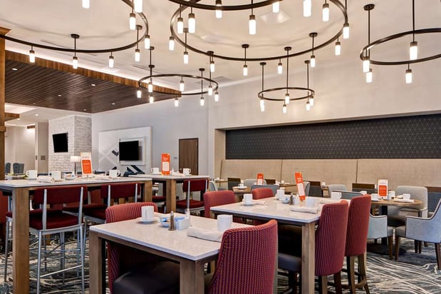 Images Hilton Garden Inn Summerville