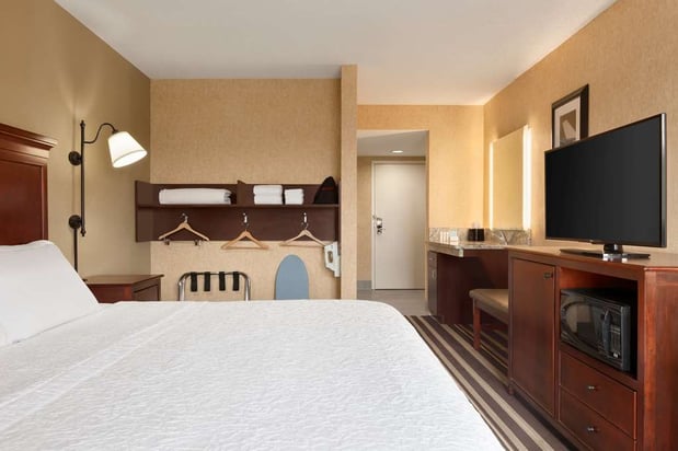 Images Hampton Inn Washington-Dulles Int'l Airport South