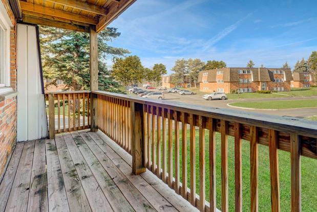 Images Idylwood Apartment Homes