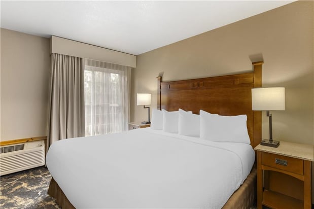 Images Best Western Plus Riverfront Hotel and Suites