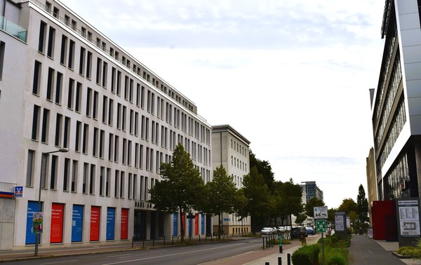 Bilder pluss Berlin - Care People (Medizin/Pflege) & Bildung & Soziales