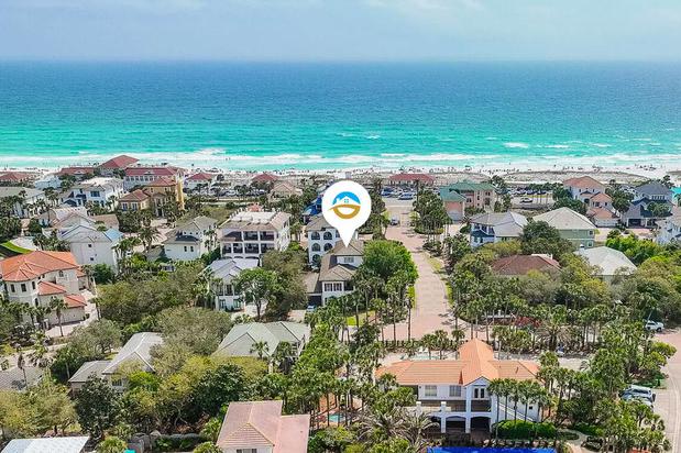 Images Grand Welcome Destin Vacation Rental Property Management