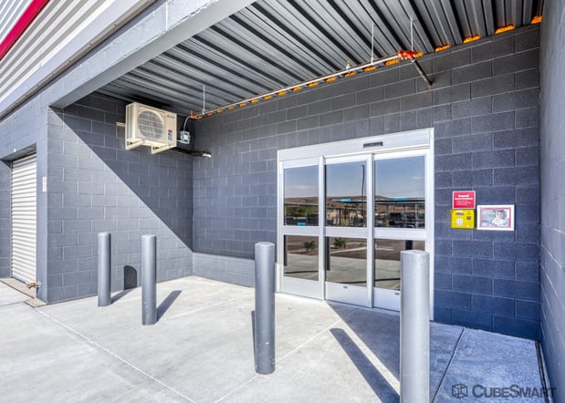 Images CubeSmart Self Storage
