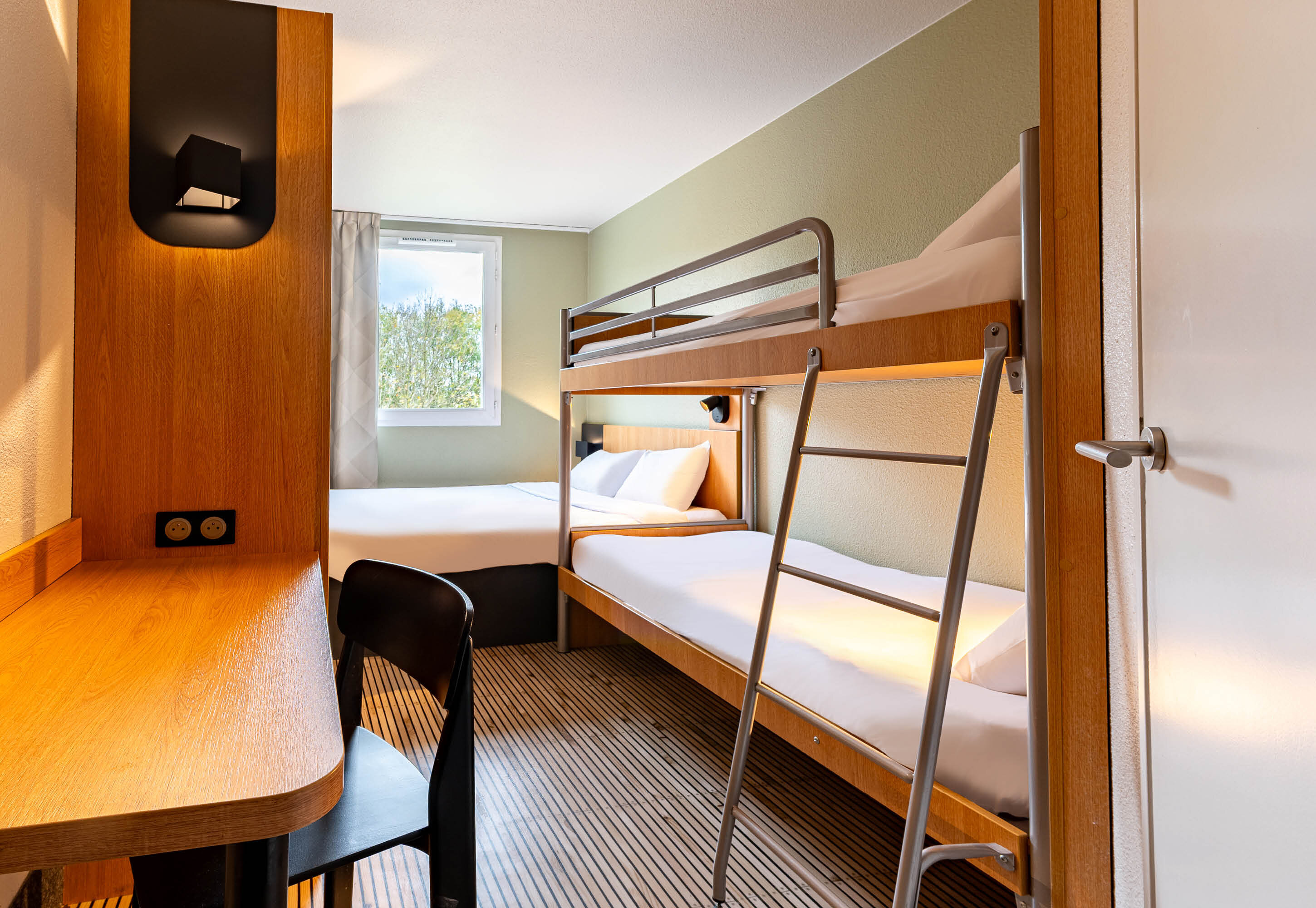 Images B&B HOTEL Marne-la-Vallée Bussy-Saint-Georges