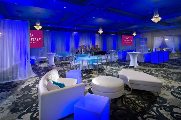 Images Crowne Plaza Portland-Downtown Conv Ctr by IHG