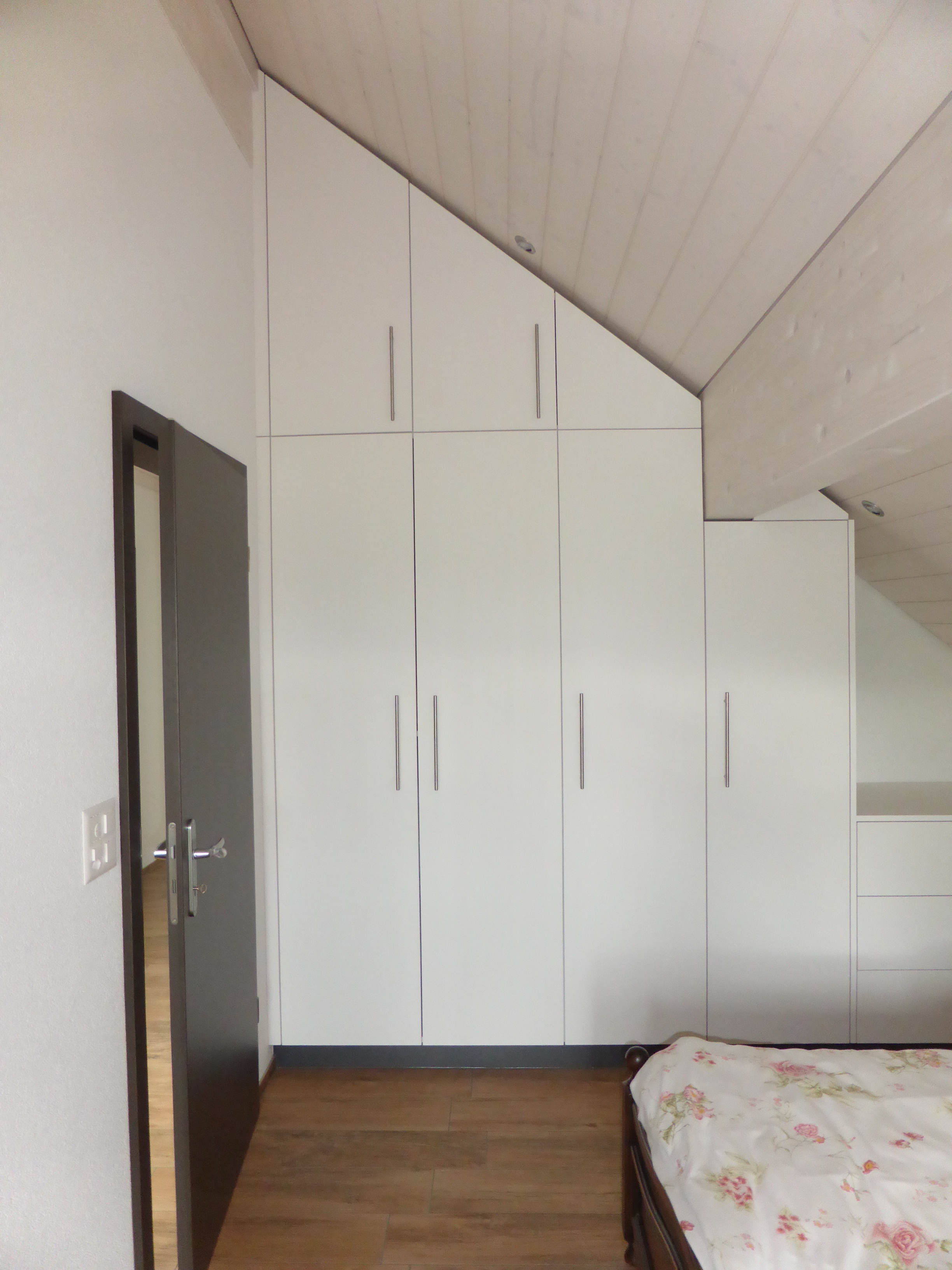 Schreinerei Nafzger AG, Dorfstrasse 7 in Linden