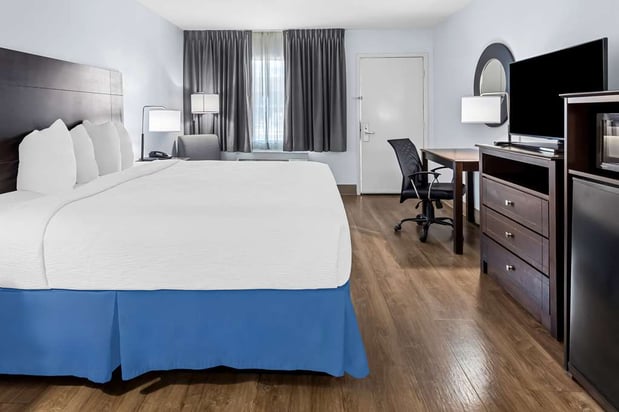 Images SureStay Plus by Best Western Beaumont