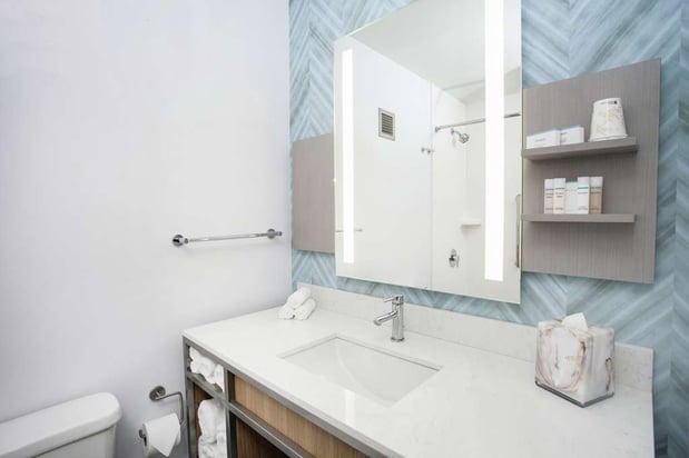 Images Hilton Garden Inn Chicago North Shore/Evanston