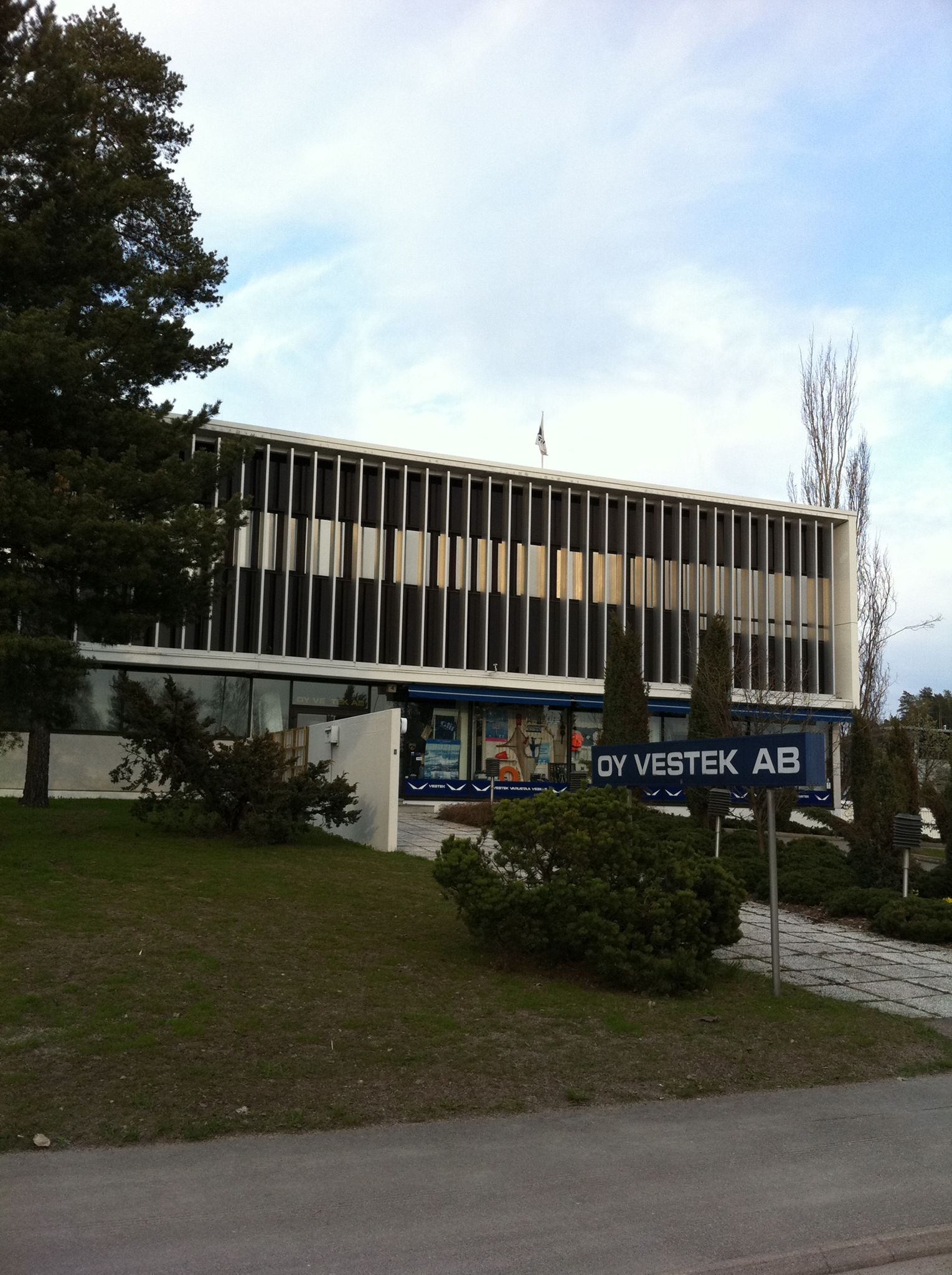 Images Vestek Oy Ab