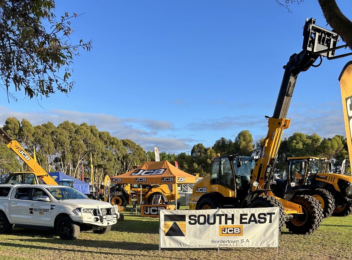 Images South East JCB