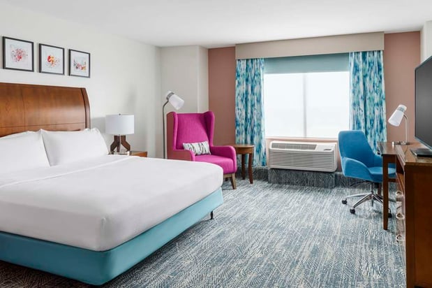 Images Hilton Garden Inn Orlando at SeaWorld