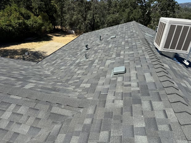 Images ZeZee Roofing Co.