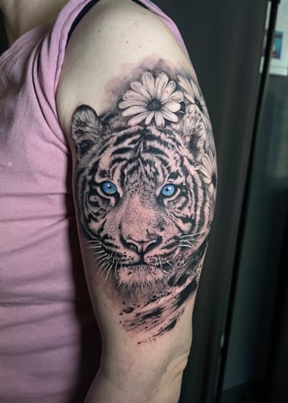 Bilder Bloody Dogs Tattoo & Piercing Inh. Robert Pongrácz